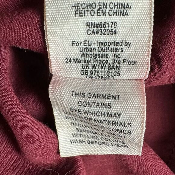 Free People Womens size 6  Skirt Mini Short Burgundy Corduroy Button Front - Picture 8 of 8